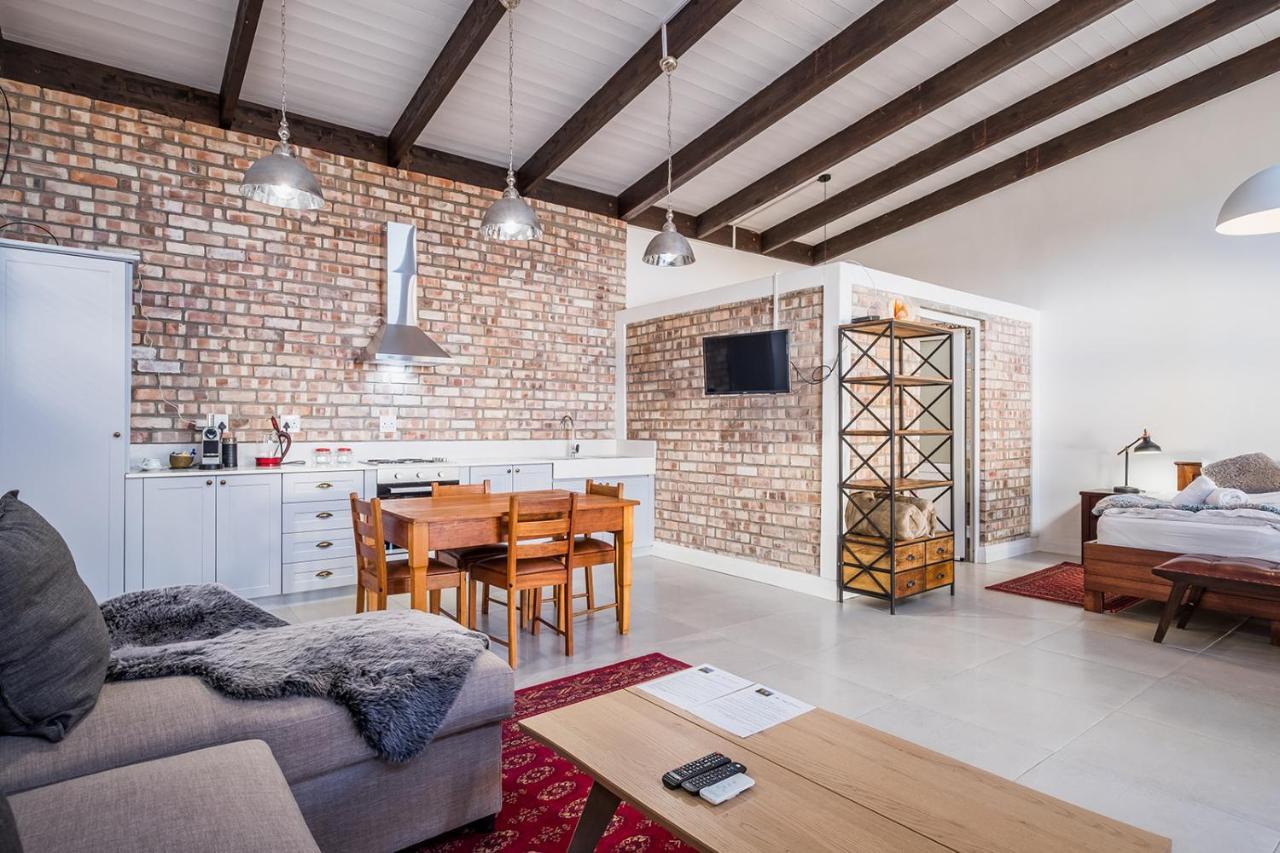 Alte Villa Boutique Hotel Людериц Экстерьер фото